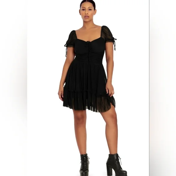 Elegant Black Dress with Sheer Sleeves - Picture 4 of 14